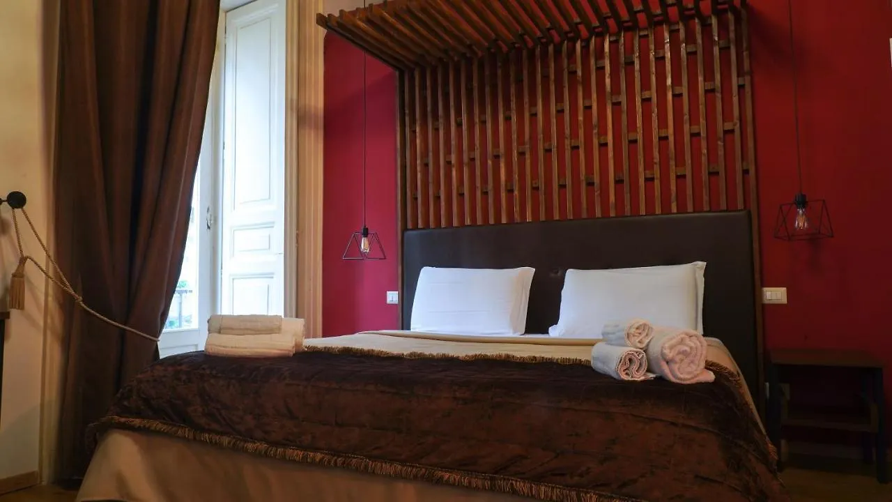 Duomo Luxury Suites Naples 2*,