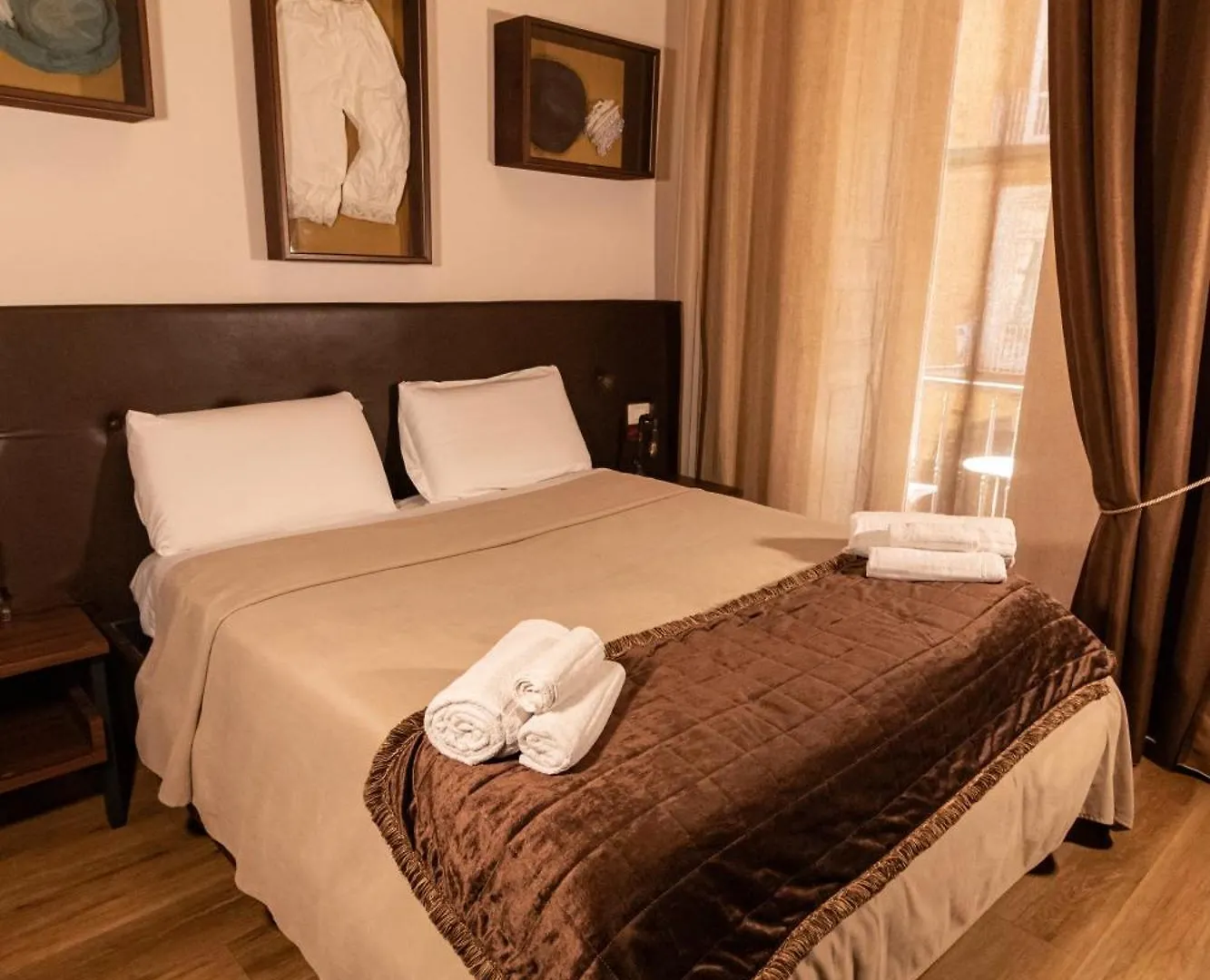 Duomo Luxury Suites Naples Bed & Breakfast